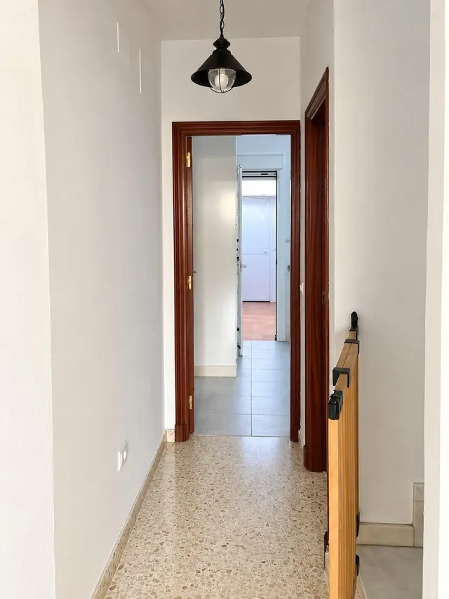 Una casa con espacio para disfrutar dentro y fuera — 22