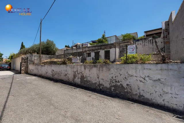 TERRENO URBANO BARRIO MONACHIL — 30