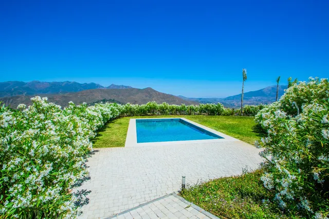Impresionante villa totalmente amueblada y recientemente reformada — 27