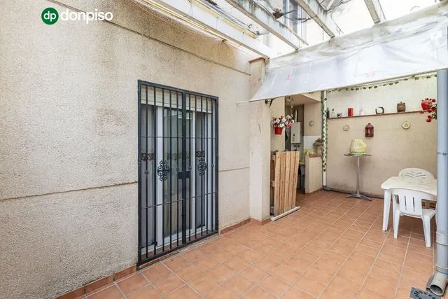 AMPLIA CASA DE 5 DORMITORIOS EN ALHENDÍN, GRANADA — 8