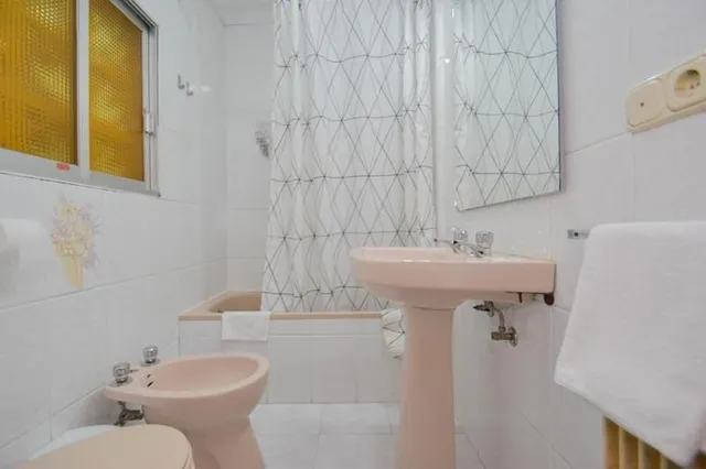 Hostal en venta Santa Fe — 45