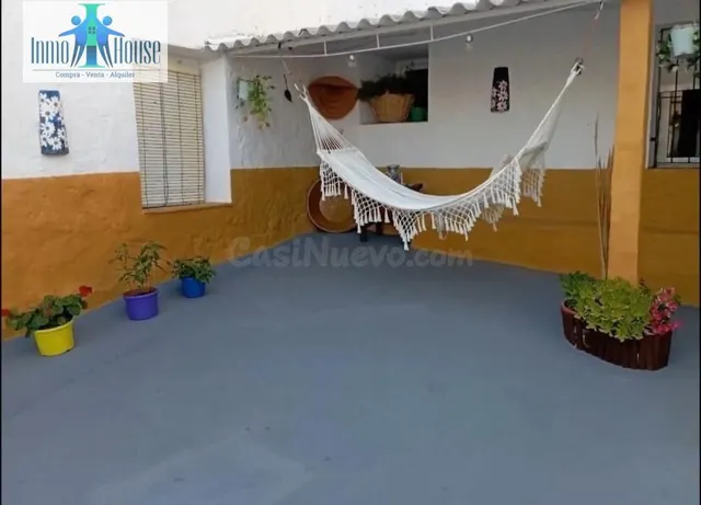 SE VENDE TERRENO CON DOS CASAS - ALCADOZO - foto 4