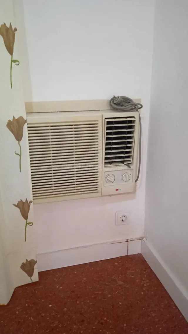 Los Remedios. Coqueto apartamento amueblado se alquila. Balc - foto 3