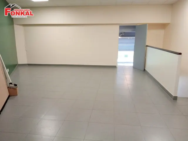 AMPLIO LOCAL EN ALQUILER EN PLENO CENTRO DE JEREZ — 6