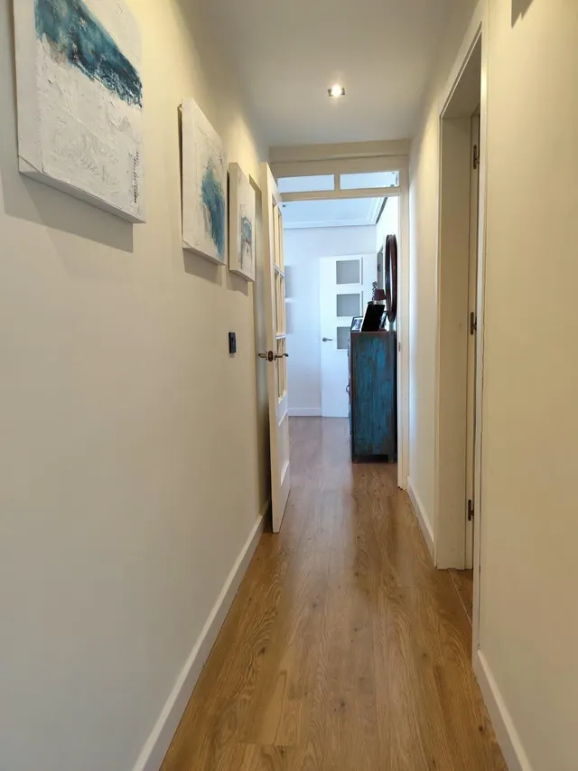 VIVIENDA REFORMADA;  CALIDAD, AMPLITUD Y UNAS VISTAS QUE MARCAN LA DIFERENCIA AL PASEO MARÍTIMO Y AL PUERTO. — 20