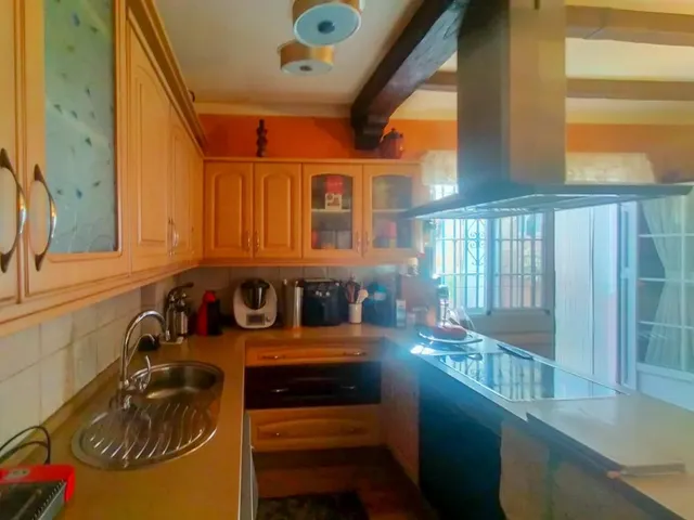 SENSACIONAL CASA DE ENSUEÑO EN AGUILAR — 10