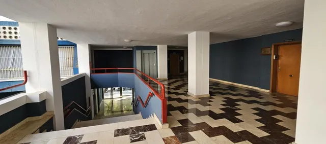 ¡Oportunidad única! Estupendo local en entreplanta en pleno centro de Elche — 3