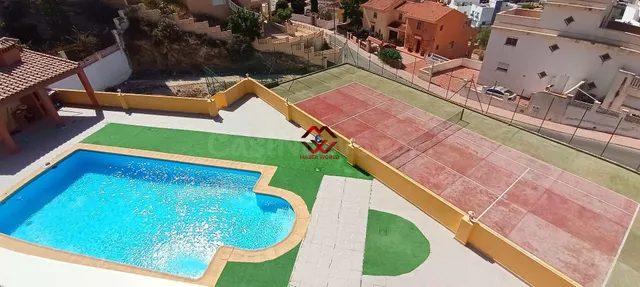 CHALET INDEPENDIENTE CON VISTAS AL MAR Y PISCINA EN BOLNUEVO - foto 5