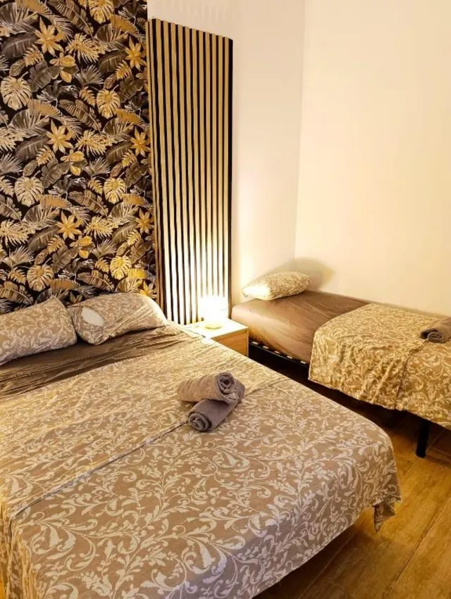 LOCAL COMERCIAL COMO VIVIENDA — 14