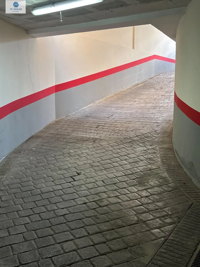 Amplia Plaza de Garaje y Trastero en Malasmañanas, Alcalá de - foto 4