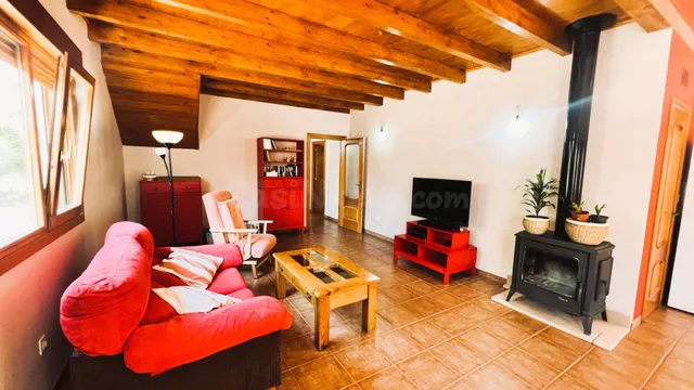 Chalet con terreno en La Marmudella - foto 4