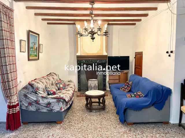 Casa a la venta en Ráfol de Salem. — 10