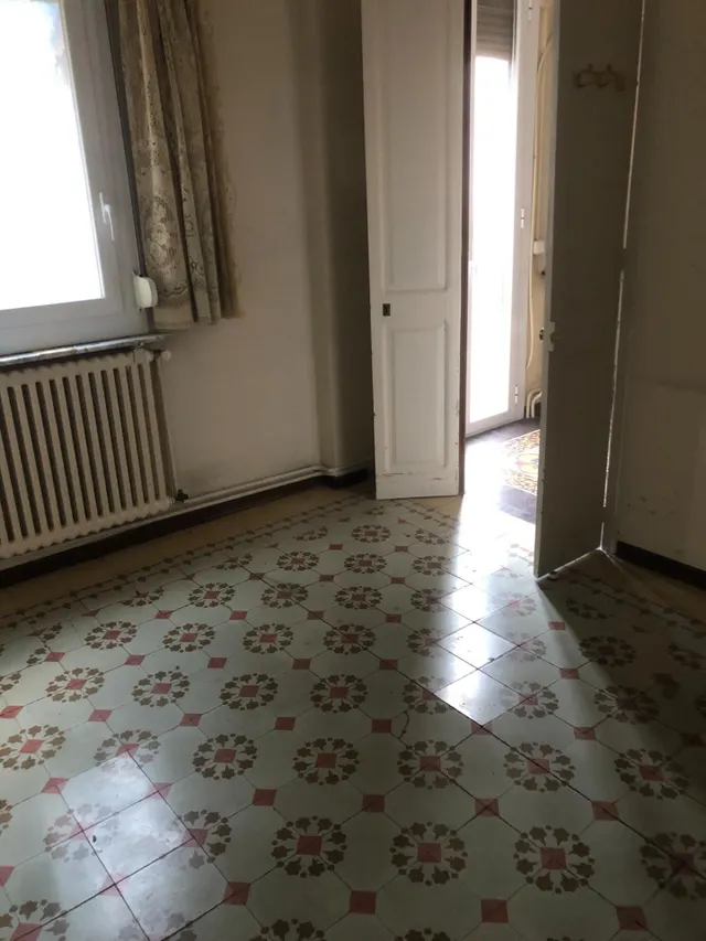 EDIFICIO EN VENTA EN MANRESA — 12