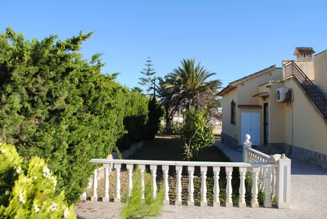 Parcela con proyecto de chalet en Cabo Roig — 29
