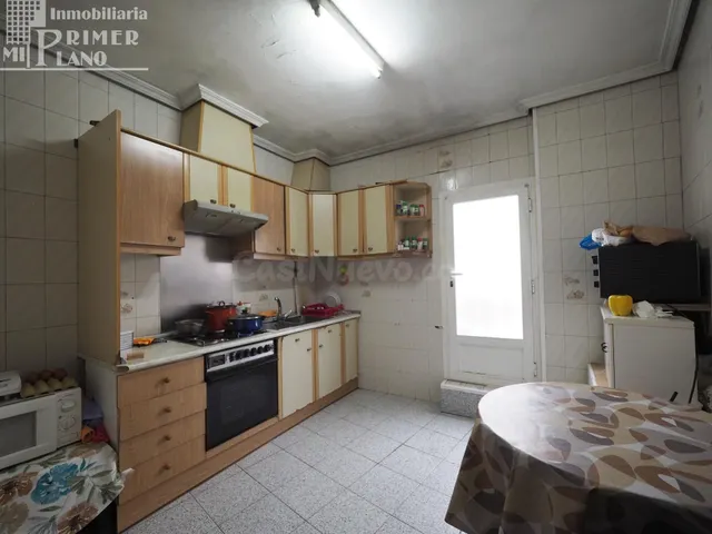 *¡OPORTUNIDAD DE ULTIMA HORA! Se vende amplia Casa en Esquin - foto 5