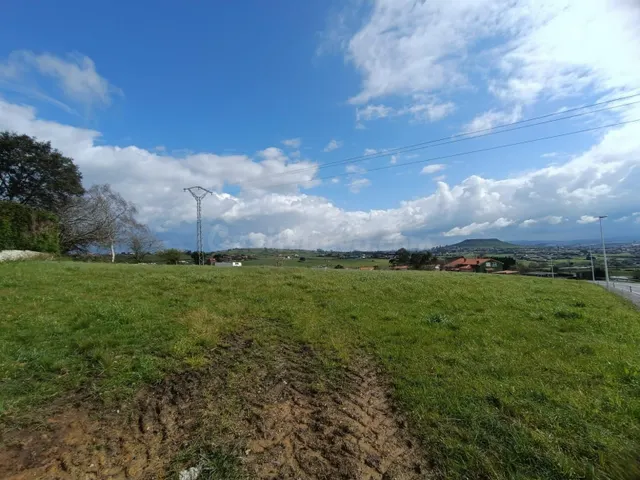 2 FINCAS URBANAS DE 2.000 M2 CADA UNA EN UN ENTORNO PRIVILEG - foto 2