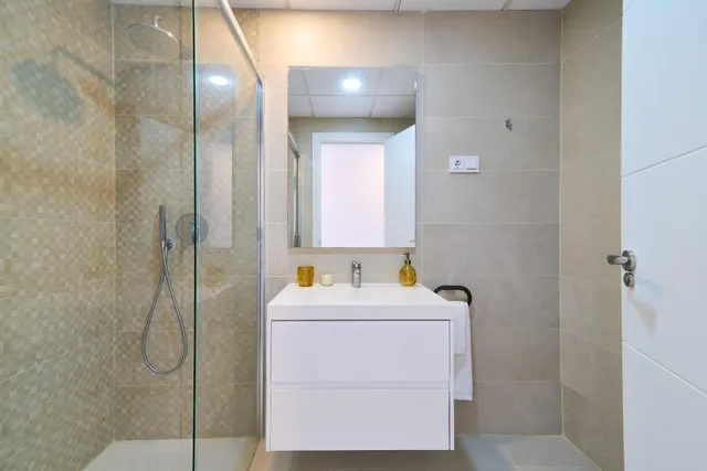 Elegante apartamento con jardín — 17