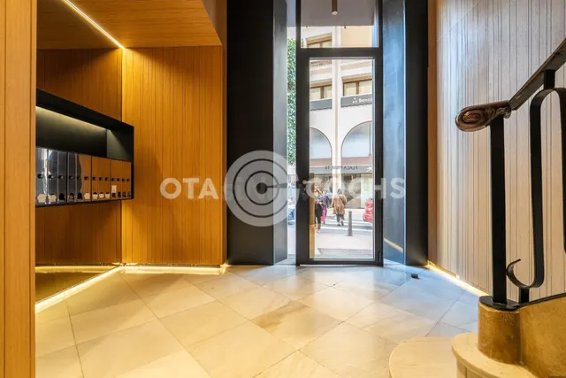 SE VENDE PISO DE 300 METROS CON MUCHAS POSIBILIDADES EN PLAZ - foto 4