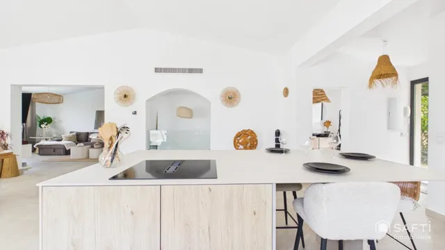 Algunas casas se visitan… otras se sienten — 13