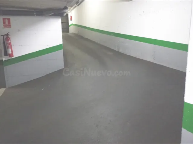 PLAZA DE PARKING EN C/EMPURIES SABADELL - foto 3