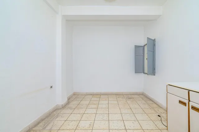 Oportunidad Única: Amplio Piso para Reformar en Camino de Ronda ✨ — 19