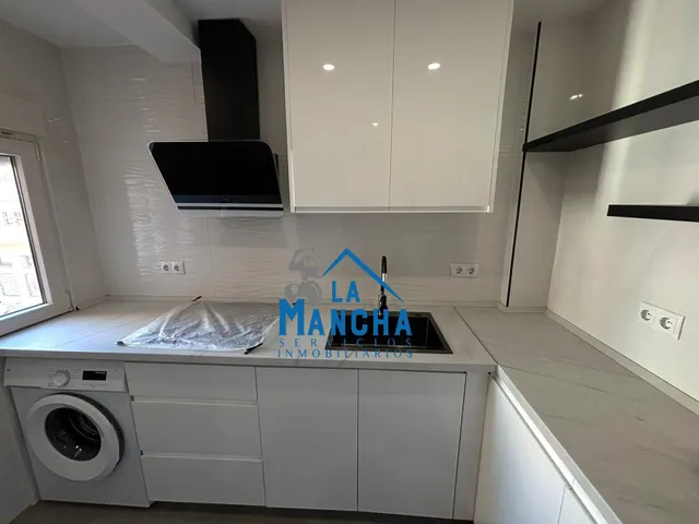 *720€ al mes* inmobiliaria la mancha alquila piso en zona centro de salud canal maria cristina de Albacete — 14