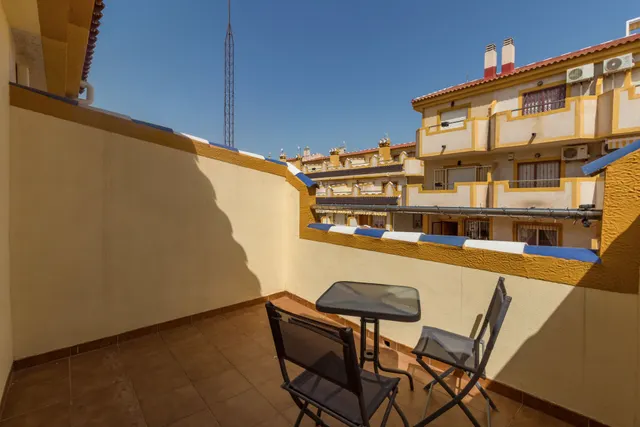 ADOSADO DE 3 DORMITORIOS Y 2 BAÑOS EN ORIHUELA COSTA — 22