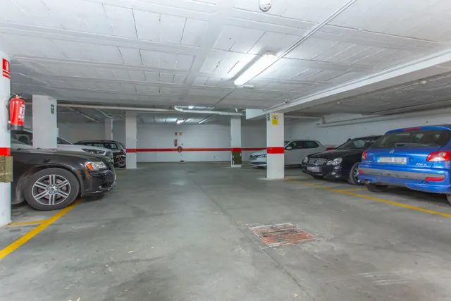 SE VENDE PISO EN ZONA CENTRO — 35
