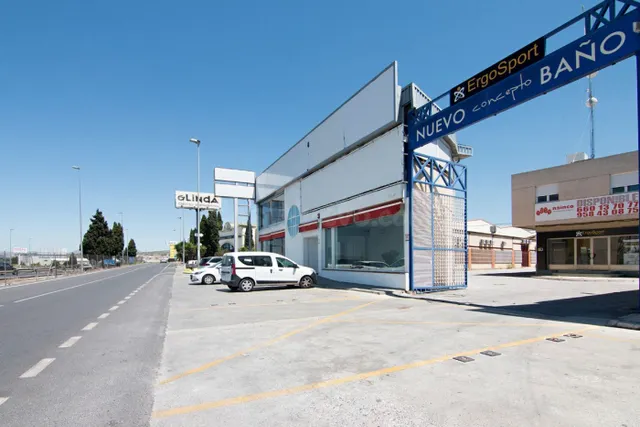 Nave industrial 1077m² en venta - Pulianas - foto 2