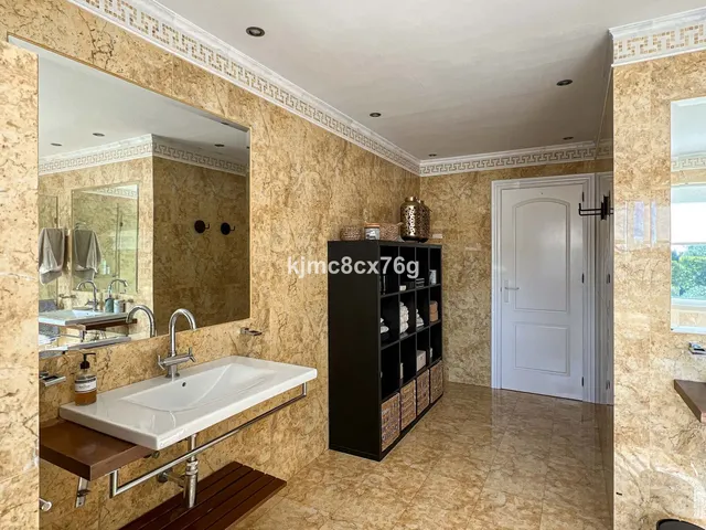 Chalet 7 habitaciones 915m² en venta - Centro — 37