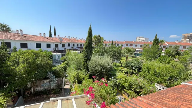 Casa unifamiliar con jardín y gran garaje en Palma. Zona col - foto 3