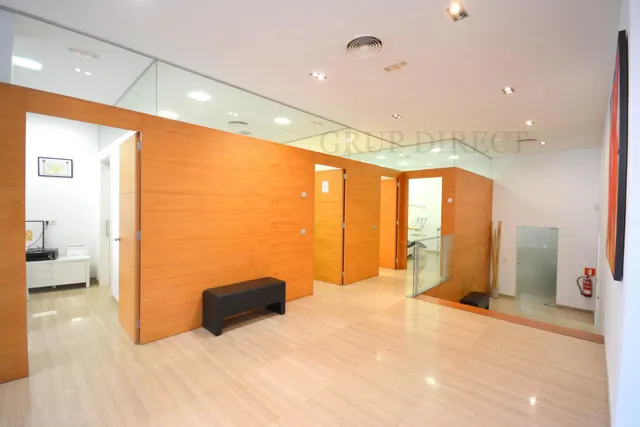 Se vende local de alto Standing 140m2 — 9