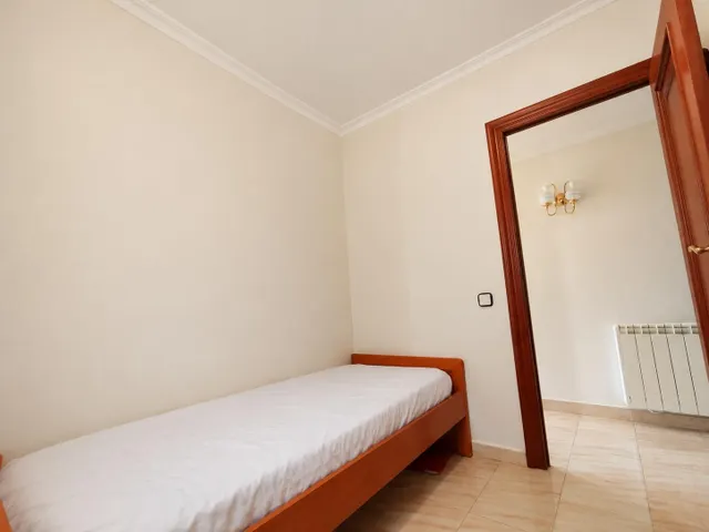VIVIENDA CON ASCENSOR EN CAMPOAMOR — 12
