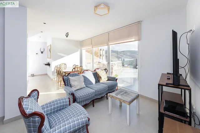 ESPECTACULAR ATICO CON TERRAZA Y MARAVILLOSAS VISTAS EN ALHA