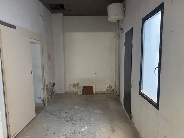 Local comercial - Carrer de l'Om — 8