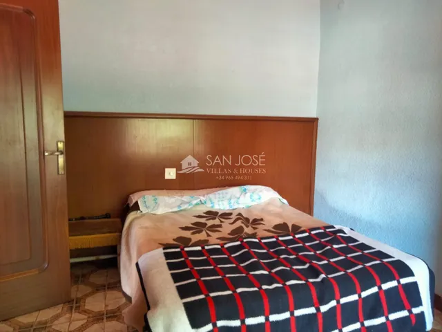 SE VENDE CHALET EN HONDON DE LOS FRAILES — 14