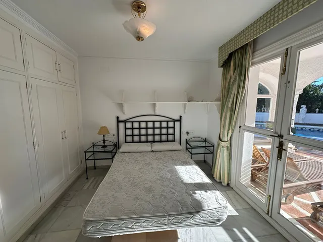 Chalet 5 habitaciones 400m² en venta - Marbella — 24