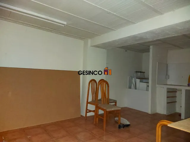 LOCAL EN BUEN ESTADO — 6