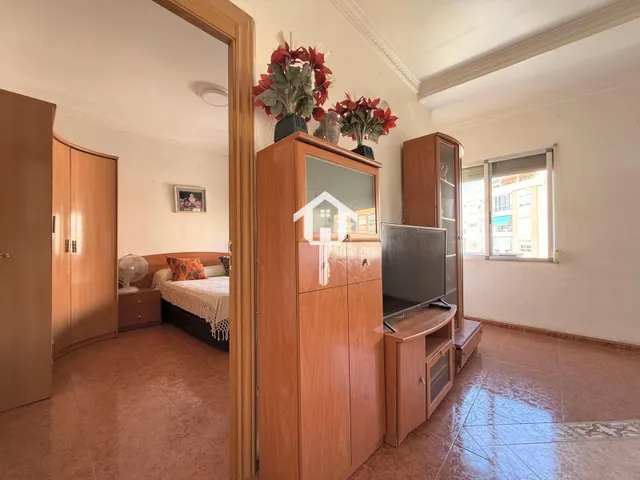 Piso en venta en Alicante. zona de campoamor, 75m2, 3 habitaciones, 1 bajo, cuarta planta sin ascensor — 27