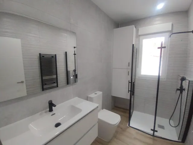 Exclusivo Piso en Alquiler - Calle Italia, Valladolid — 24