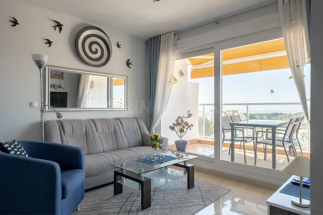 ÁTICO MODERNO DE 2 habitaciones CON VISTAS AL MAR Y SOLARIUM - foto 5
