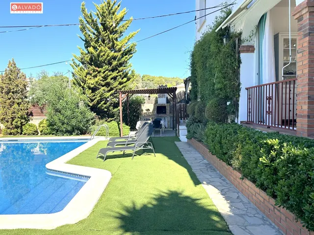 Amplia casa con piscina, chimenea y zona chill out en Cunit !!! — 22