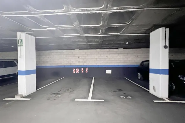 Se vende plaza de garaje en la zona centro de Móstoles. — 8