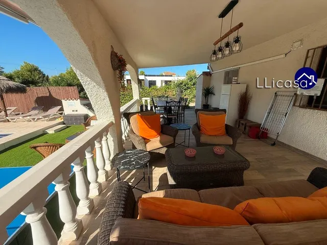 Chalet independiente en venta en urbanización de Llíria — 23