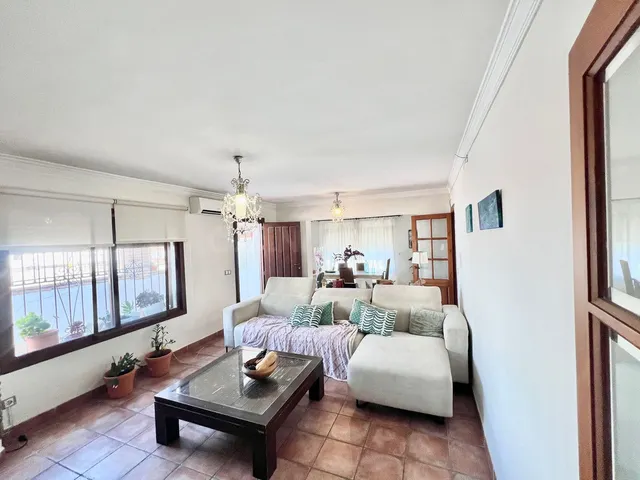 Chalet 4 habitaciones 180m² en venta - Marbella — 4