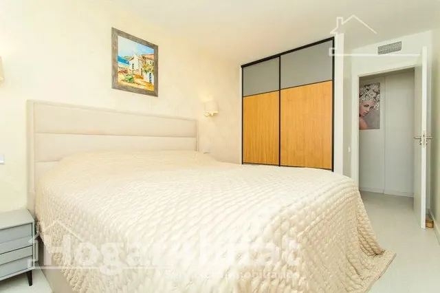 ¡CERCA DE LA PLAYA! PRECIOSO, REFORMADO CON PISCINA, TERRAZA Y GARAJE — 34