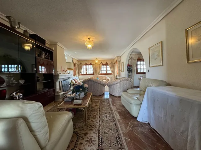CHALET INDEPENDIENTE EN VENTA EN LAS PAULINAS-HOGAR PROVINCIAL ALICANTE — 7