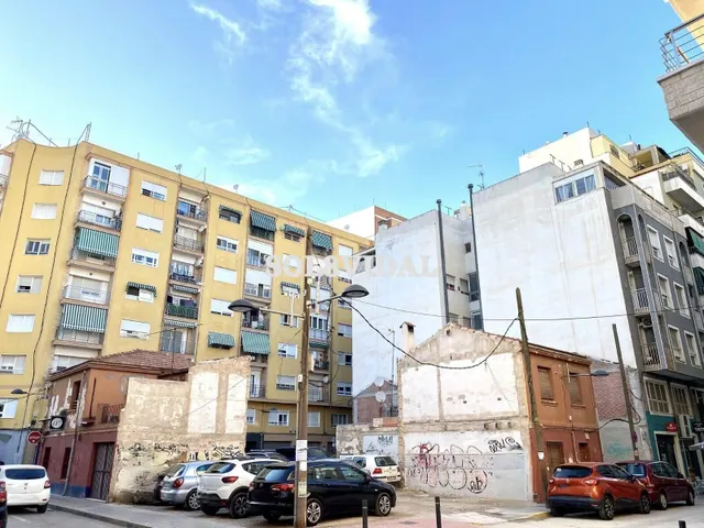 SOLAR URBANO EDIFICABLE EN EL CENTRO DE ORIHUELA, JUNTO A ME - foto 5