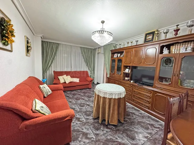 SE VENDE PISO EN ZARANDONA - foto 3
