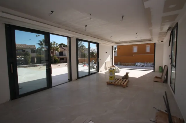 Preciosa villa en venta de estilo moderno en Calpe — 11